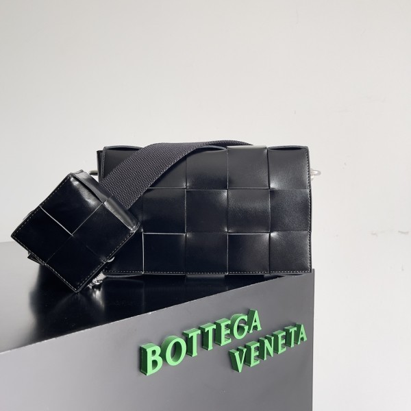 Bottega Veneta(Cassette)