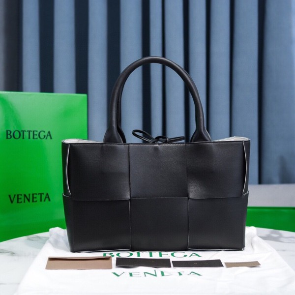 Bottega Veneta(Tote)