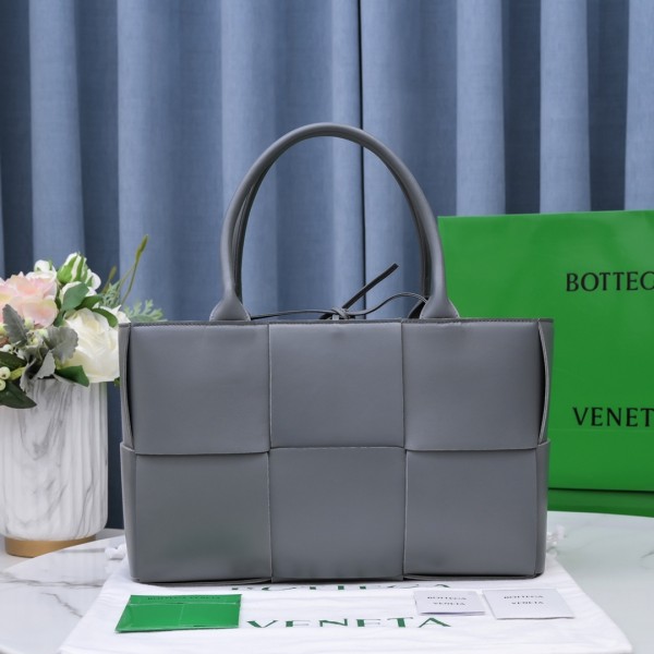 Bottega Veneta(Tote)