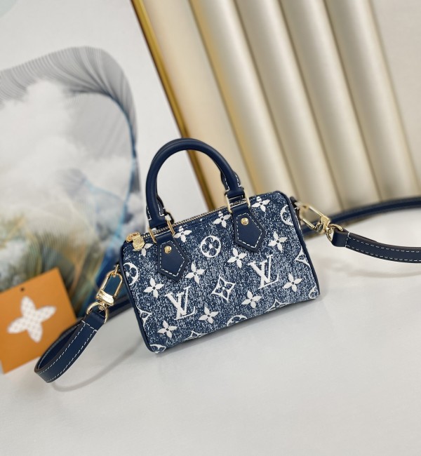 Louis Vuitton(Nano Speedy)