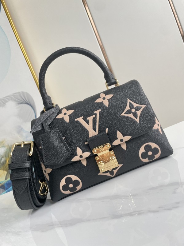 Louis Vuitton(MADELEINE BB)