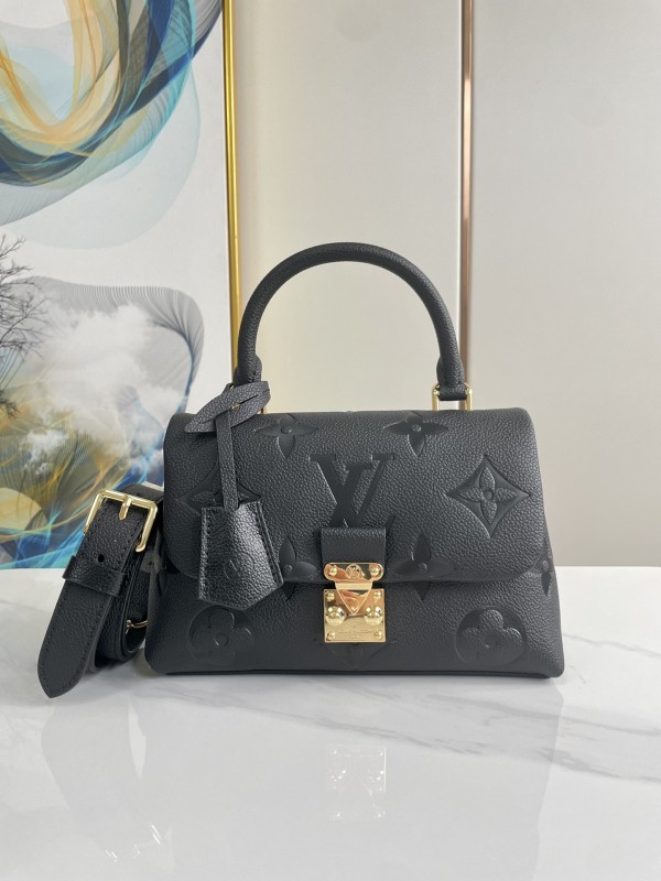 Louis Vuitton(MADELEINE BB)