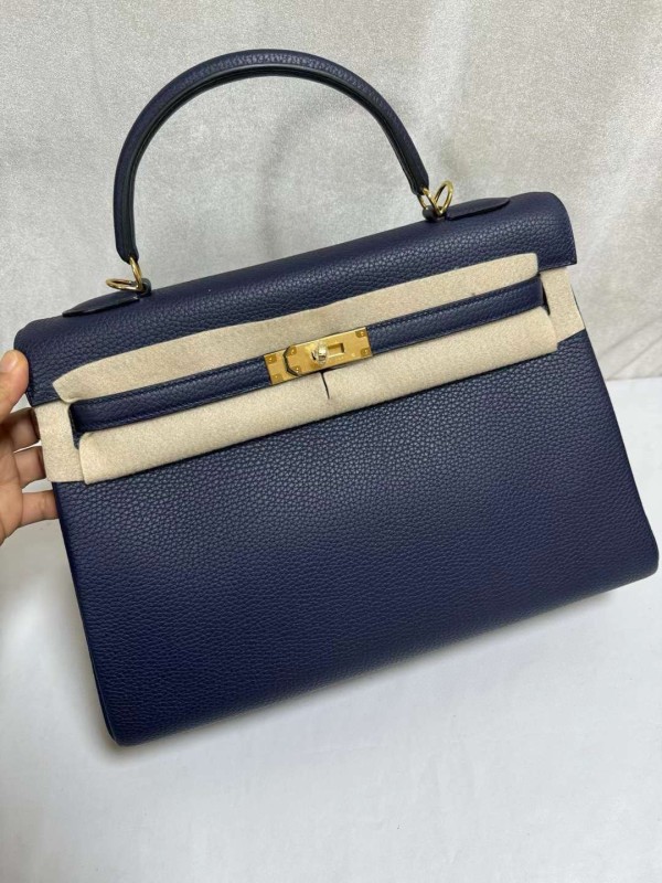 Hermes(完成の前にお客様と連絡して完璧を確認します)