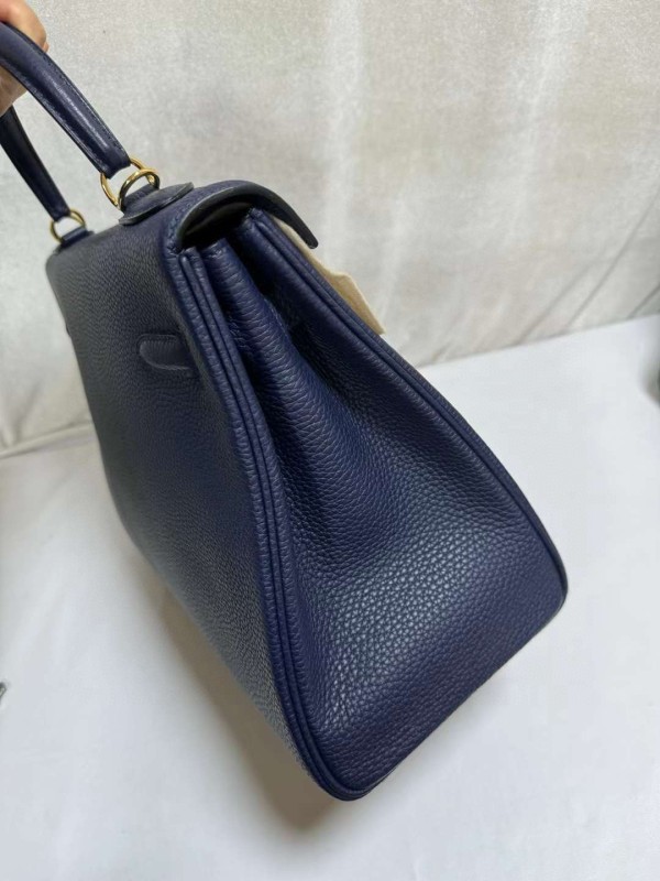 Hermes(完成の前にお客様と連絡して完璧を確認します)