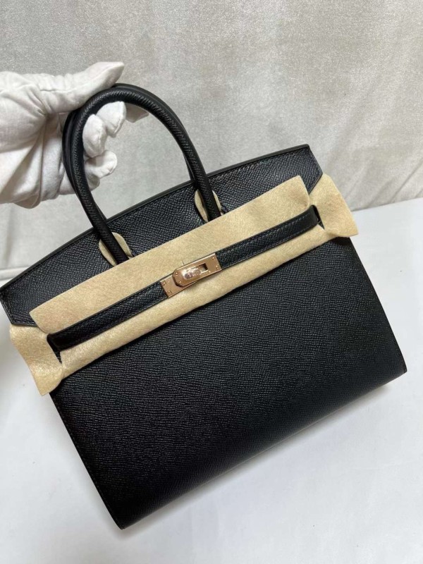 Hermes(完成の前にお客様と連絡して完璧を確認します)