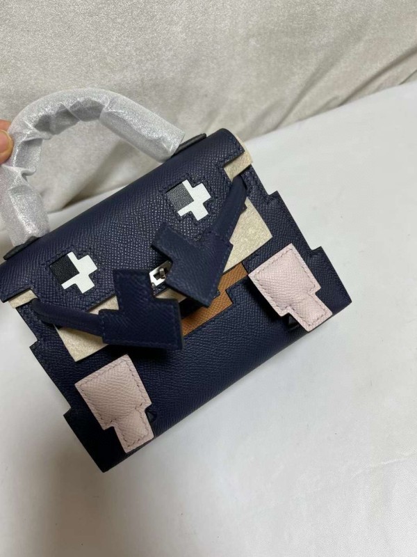 Hermes(完成の前にお客様と連絡して完璧を確認します)