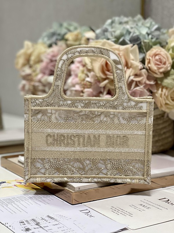 Dior(Book Tote)