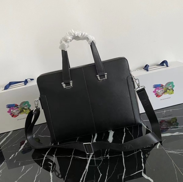 Prada(00069-1)