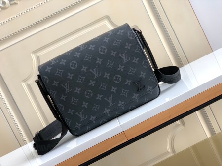 Louis Vuitton（District）