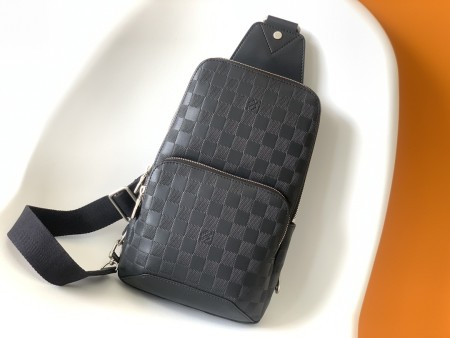 Louis Vuitton(Avenue)