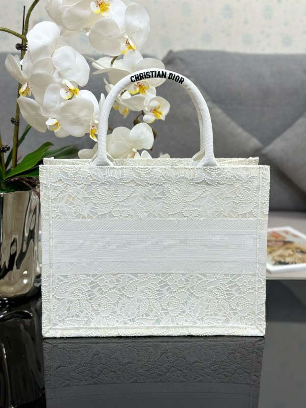 Dior(Book tote)