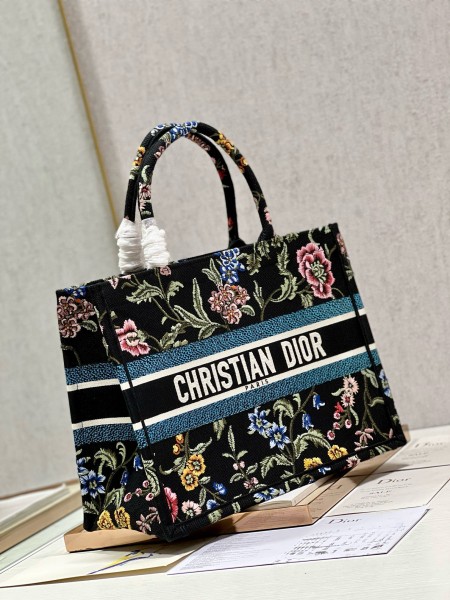 Dior(Book tote)