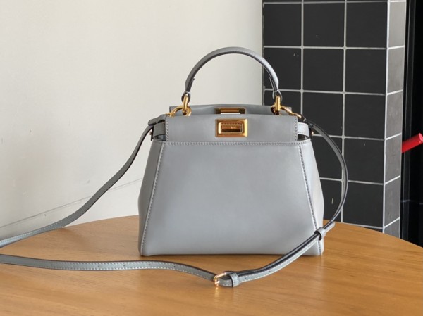 Fendi(peekaboo)