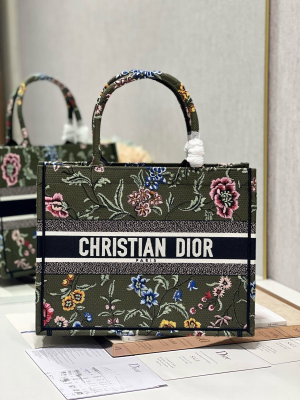Dior(Book tote)