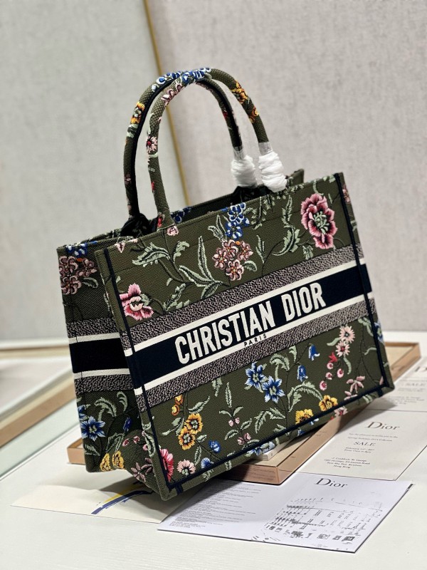 Dior(Book tote)