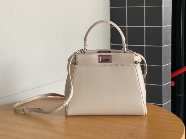Fendi(peekaboo)