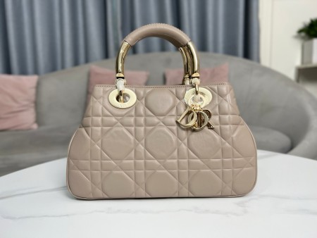 Dior(Lady)