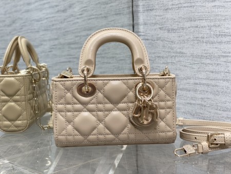 Dior(D-Joy)