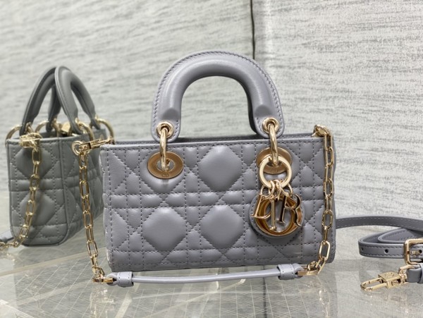 Dior(D-Joy)