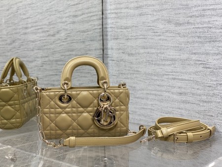 Dior(D-Joy)