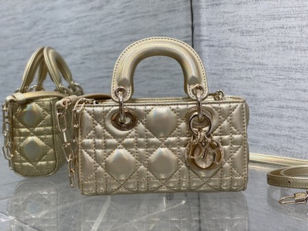 Dior(D-Joy)
