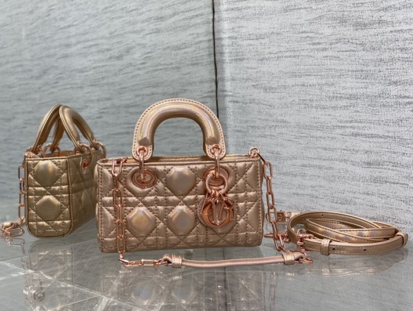Dior(D-Joy)