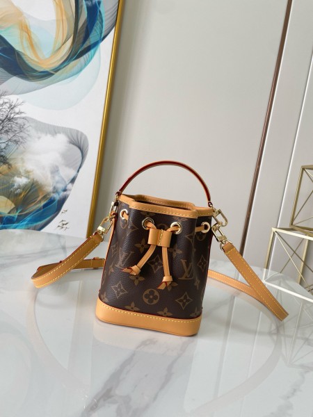 Louis Vuitton(Nano Noe)