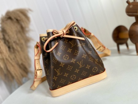 Louis Vuitton(Noe BB)