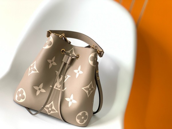 Louis Vuitton(Neo Noe)