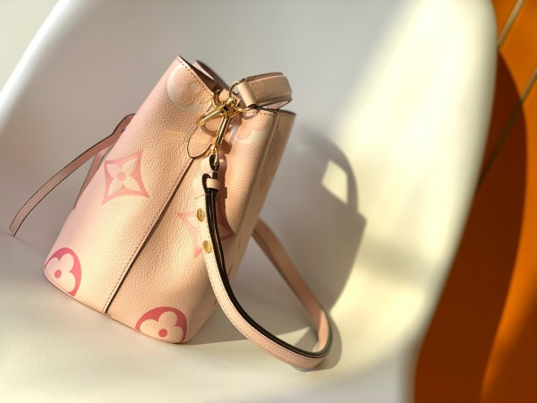 Louis Vuitton(Neo Noe)