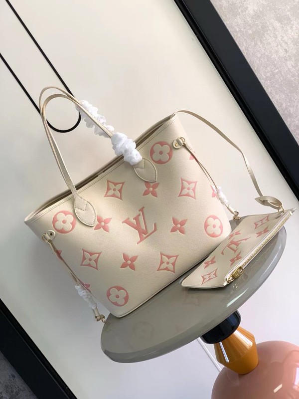 Louis Vuitton(Never full)