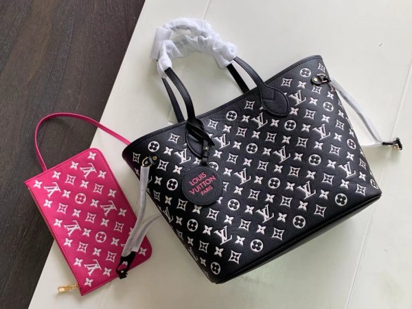 Louis Vuitton(Never full)