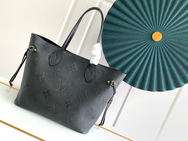 Louis Vuitton(Never full)