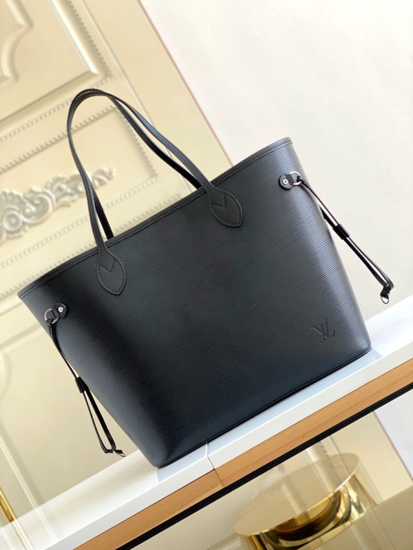 Louis Vuitton(Never full)