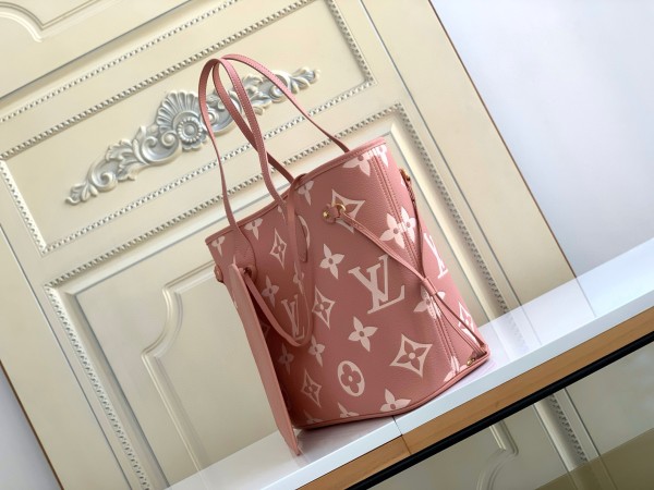 Louis Vuitton(Never full)