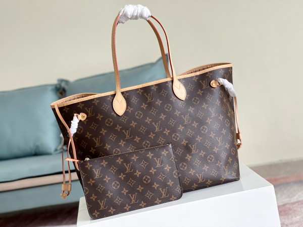 Louis Vuitton(Never full)