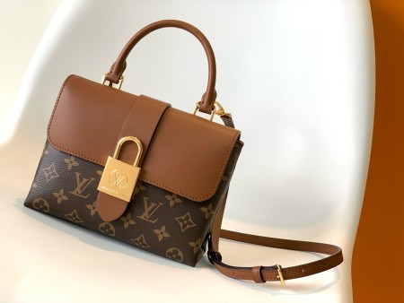 Louis Vuitton(Locky BB)