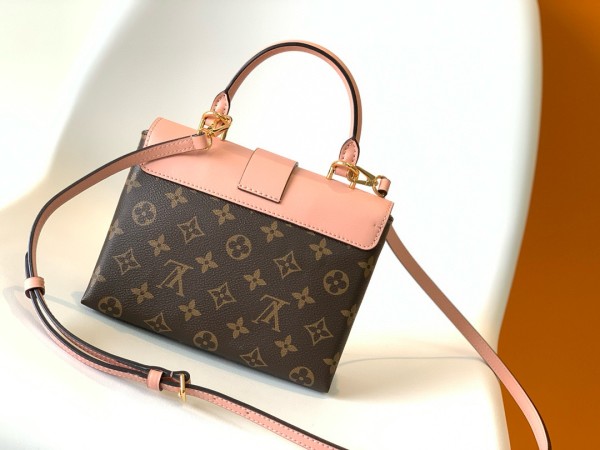 Louis Vuitton(Locky BB)