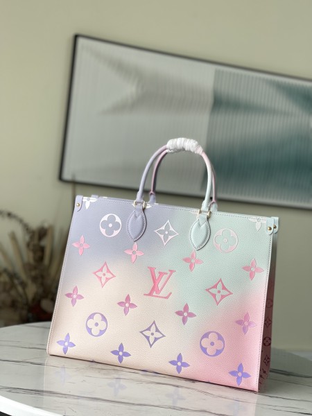 Louis Vuitton(On the go)