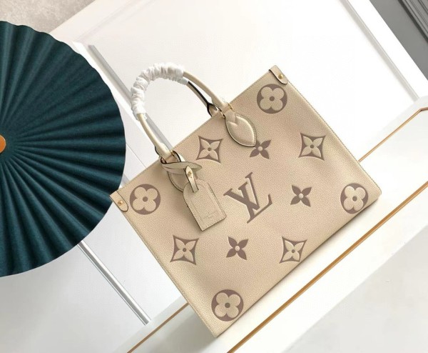 Louis Vuitton(On the go)