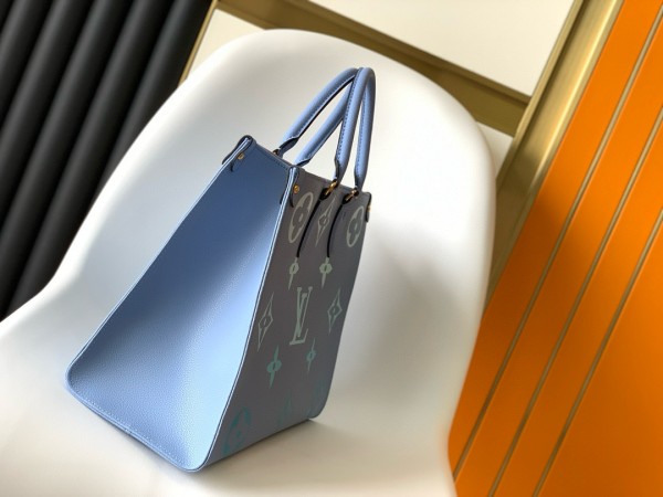 Louis Vuitton(On the go)