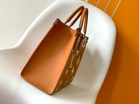 Louis Vuitton(On the go)