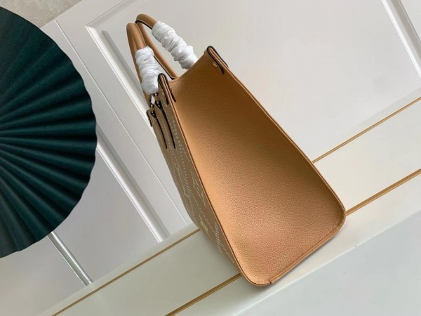 Louis Vuitton(On the go)