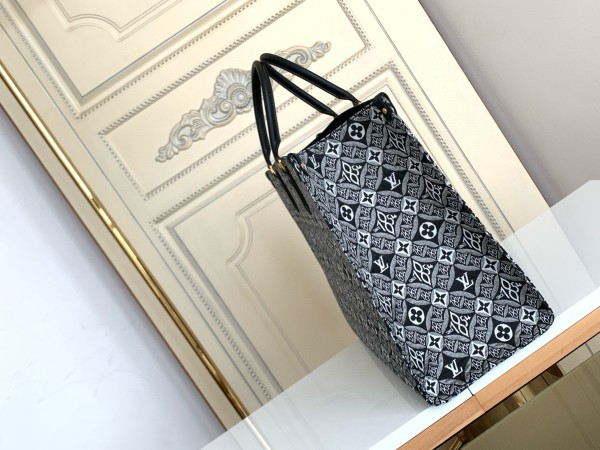 Louis Vuitton(On the go)