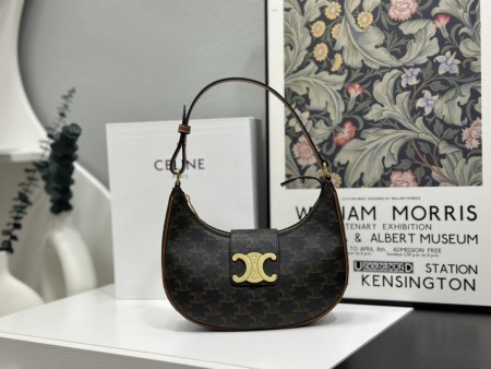 Celine(AVA TRIOMPHE)
