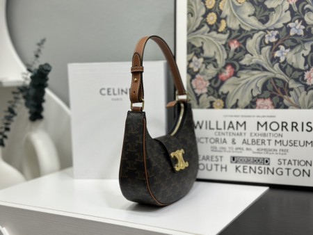 Celine(AVA TRIOMPHE)