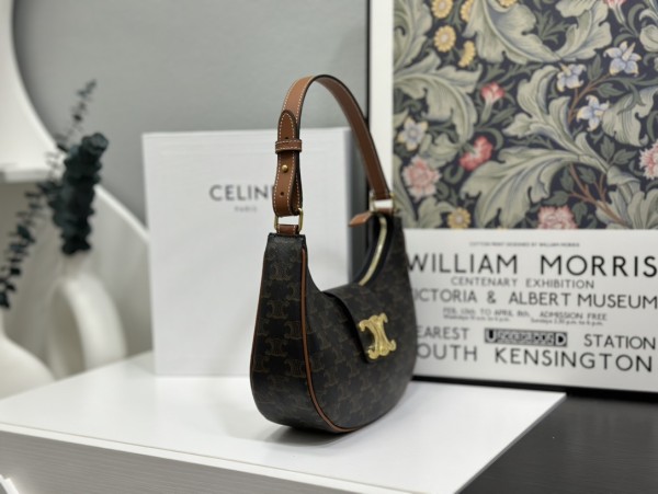 Celine(AVA TRIOMPHE)