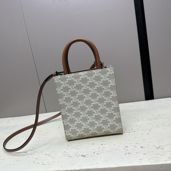 Celine(CABAS TRIOMPHE)