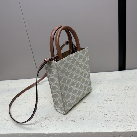 Celine(CABAS TRIOMPHE)