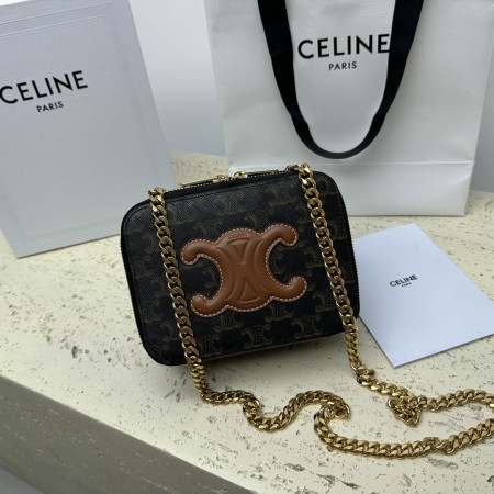 Celine (BOX TRIOMPHE)